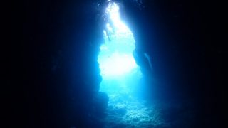 【沖縄居酒屋動画紹介】Trip to Okinawa & Blue cave diving （沖縄旅後編と青の洞窟）