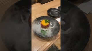 【沖縄居酒屋動画紹介】一人居酒屋してたら、演出でてきてどうしたらいいんかわからなかったときのやつ　#那覇 #沖縄 #ユッケ #居酒屋